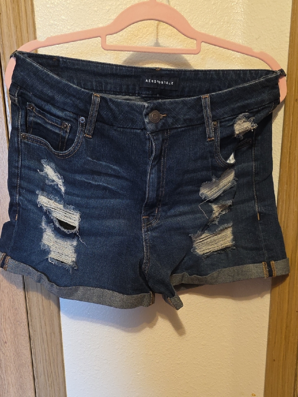 Aeropostale Dark Indigo Distressed Denim Roll-Hem Shorts. High Rise Curvy Midi